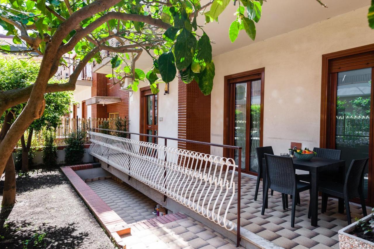 Lemon Tree Apartments By Wonderful Italy Giardini-Naxos Exterior foto