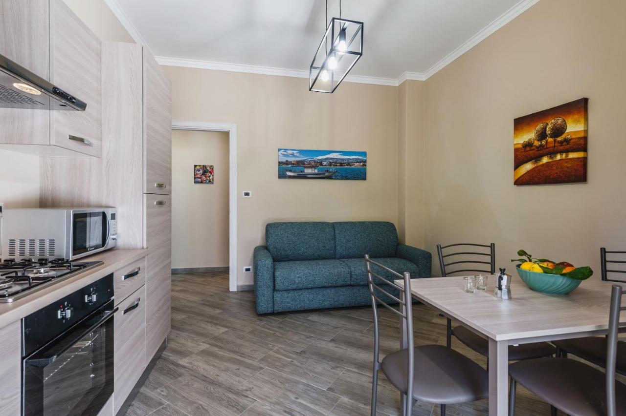 Lemon Tree Apartments By Wonderful Italy Giardini-Naxos Exterior foto